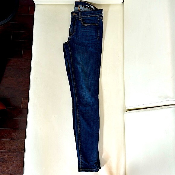 Gap Dark Cropped Legging Jean! - Picture 5 of 5
